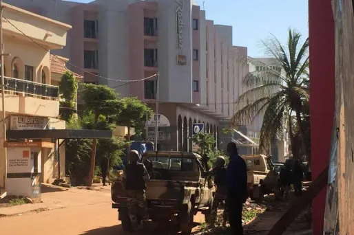 Attaque à Bamako : au moins 3 suspects "activement recherchés"