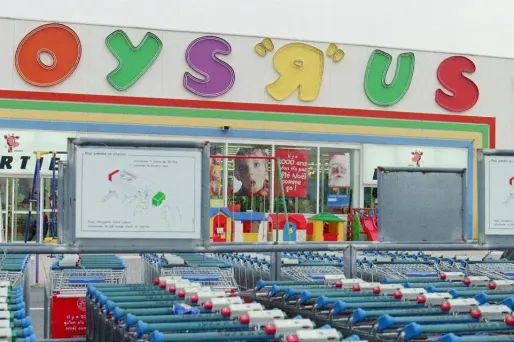 Attentats: Toys "R" Us retire de ses magasins les jouets représentant des armes