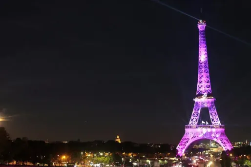 Attentats : la Tour Eiffel fermée jusqu'à nouvel ordre