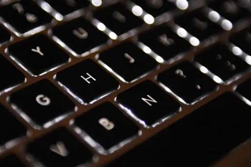 Un clavier d'ordinateur