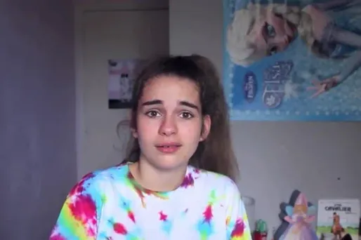 La youtubeuse Adèle, 1280x640