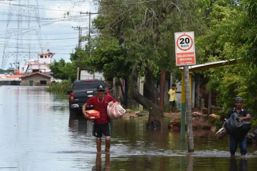Inondations en Amérique du Sud : près de 170.000 personnes déplacées