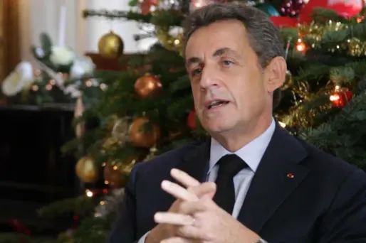 Nicolas Sarkozy pieux et autoritaire pour ses vœux de Noël