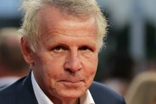 L'ex-présentateur vedette du journal de 20 h fera ses débuts au théâtre en février à Paris.