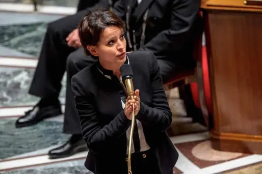 Le projet de loi porté par Najat Vallaud-Belkacem, ministre du Droit des femmes, a été adopté par 359 voix contre 24.