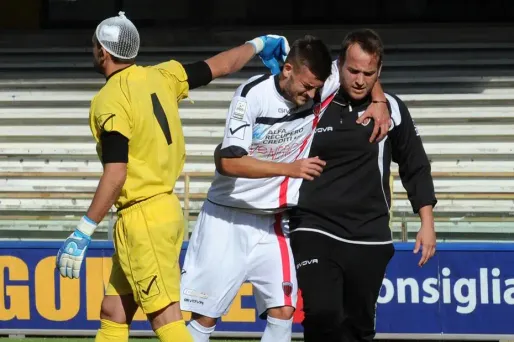 Les joueurs de la Nocerina, ici Petar Kostadinovic, ont simulé des blessures, en novembre dernier.