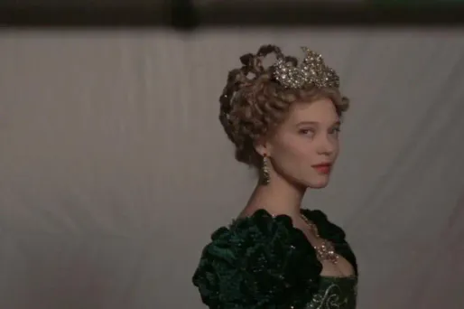 Plongez, en avant première, dans les coulisses du casting avec Vincent Cassel et Léa Seydoux.