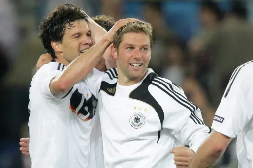 Retraité depuis quelques mois, l'ex-international Thomas Hitzlsperger, 31 ans, a brisé un tabou en Allemagne en devenant le premier footballeur de renom à révéler son homosexualité.