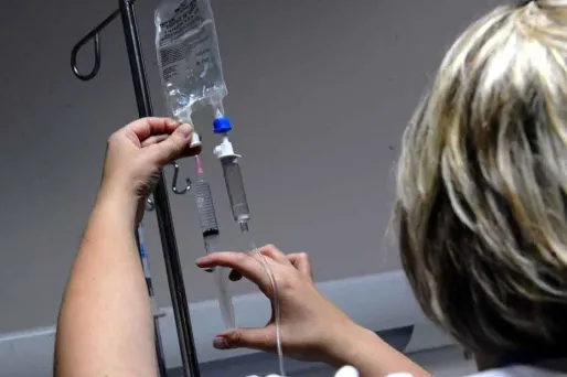 Fin de vie : selon vous, faut-il revoir la loi ?