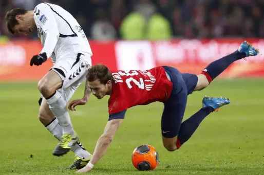 Défait 2-1 à domicile, Le Losc a manqué l'opportunité de s'emparer de la deuxième place de L1.