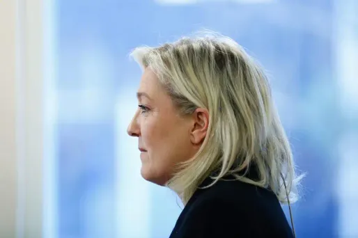 Sondages : Le Pen en plein trou d’air