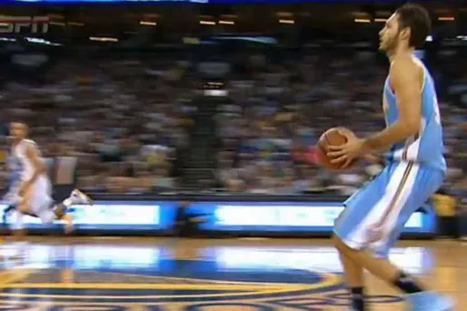 VIDÉO - Le panier génial d'Evan Fournier