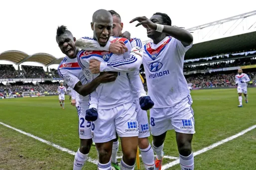 Foot-Ligue 1 : Lyon pointe son museau