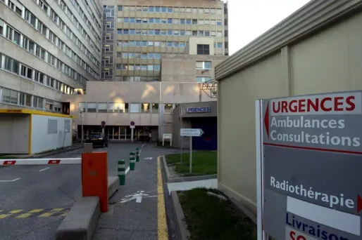 Nourrissons morts à Chambéry: un labo identifié