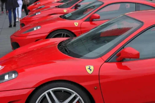 Ferrari produit moins... et atteint des records