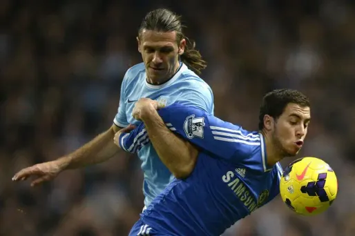 Hazard fait mieux les choses