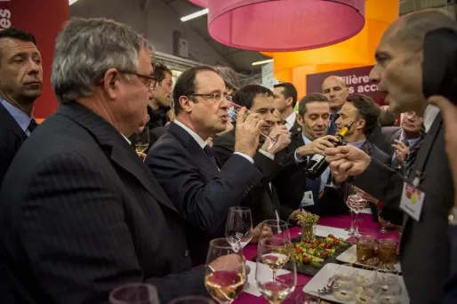 Hollande juste de passage au Salon de l’agriculture