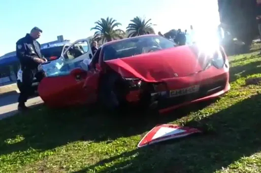 Mbaye Niang victime d'un accident avec sa Ferrari
