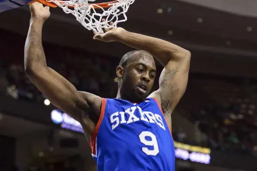 NBA : Philadelphie égale le record de défaites