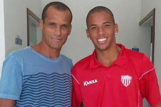 Rivaldo, un match officiel avec son fils