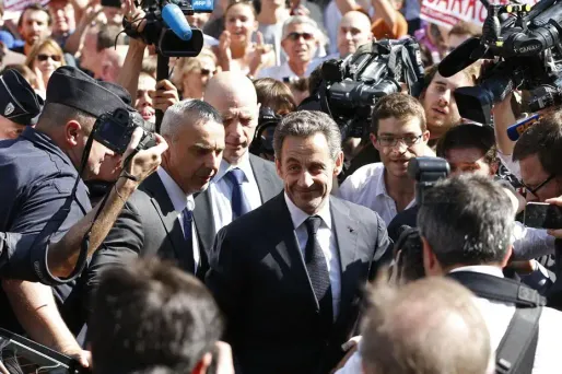 Sarkozy préfère la politique au business
