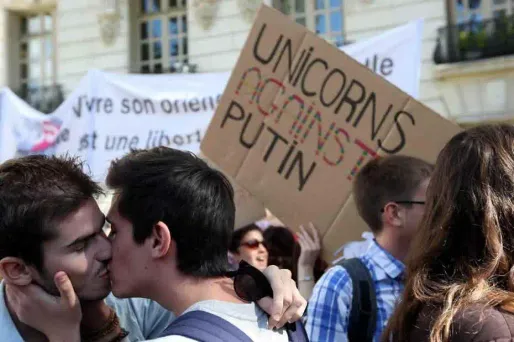 Des manifestations de soutien aux gays russes ont eu lieu à plusieurs endroits dans le monde.