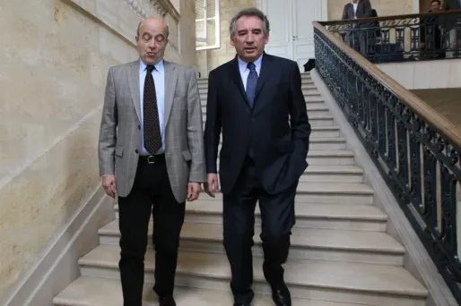 François Bayrou est en train de poser les premières pierres d’une alliance avec le maire UMP de Bordeaux, Alain Juppé.