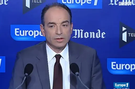 Circulation alternée : "c’est la panique générale", prévient Copé