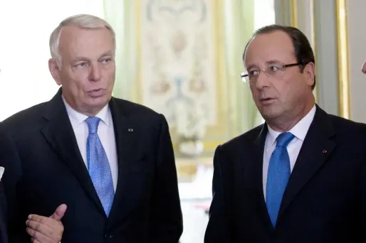 François Hollande devrait annoncer rapidement une baisse d'impôts pour les ménages