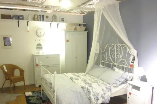 Ikea rappelle tous ses ciels de lits