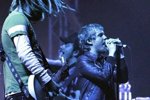 Les quatre musiciens du groupe Kyo ont sorti lundi leur nouvel album, L’Equilibre.