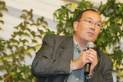 Un élu PS claque la porte du groupe à l’Assemblée