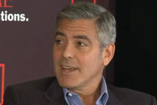 George Clooney s'est fiancé à sa petite amie