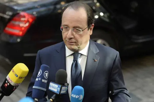 Hollande "prêt à recevoir" les représentants de avocats