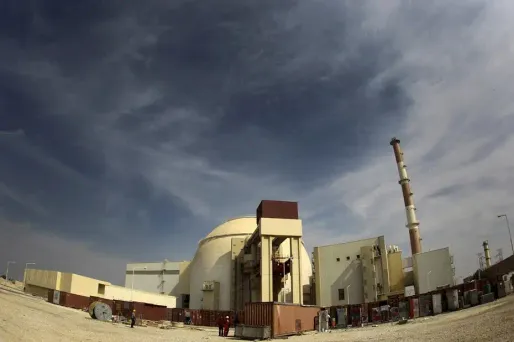 La Russie a déjà construit une centrale de 1.000 mégawatts pour les Iraniens, livrée en septembre 2013.