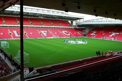 Le stade d'Anfield agrandi à Liverpool