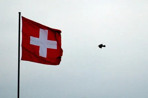 La moitié des salariés suisses gagnent plus de 5.100 euros par mois.