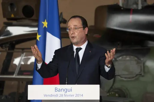 Avec l'intervention en Centrafrique, François Hollande s'est attiré la haine de groupes islamistes. (Ici à Bangui le 28 février)
