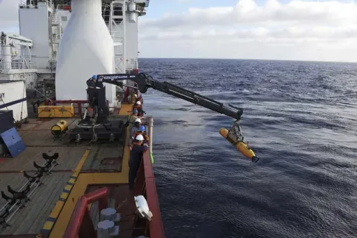 Les recherches pour tenter de retrouver le vol MH370 se poursuivent dans l'océan Indien.