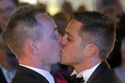 Le 29 mai 2013, Vincent et Bruno devenaient les premiers mariés homosexuels de France.