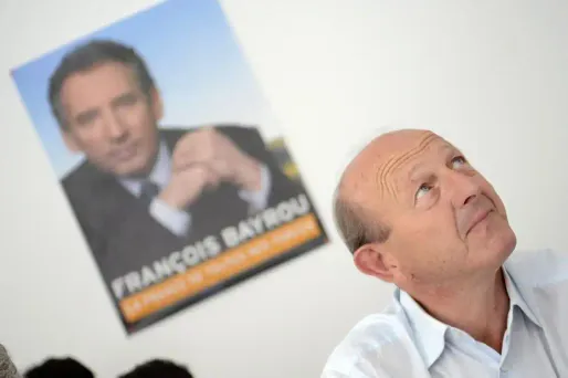 Le président du MoDem, François Bayrou avait récemment écrit au patron du MoDem des Bouches-du-Rhône, Jean-Luc Bennhamias pour lui reprocher de vouloir faire alliance avec le PS marseillais aux élections municipales.