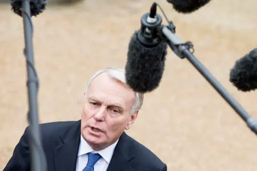 Ayrault "ne veut pas qu’on l’oublie"