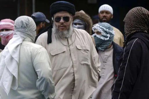 L'ex-imam Abou Hamza reconnu coupable de terrorisme