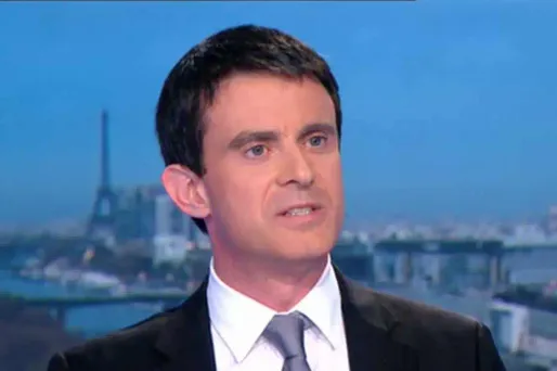 Valls s'inscrit "dans la continuité" de Ayrault