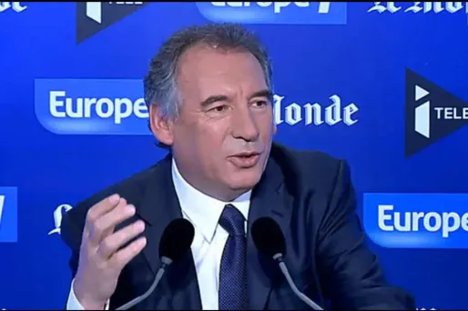 Bayrou "approuve le décret" Alstom sur le patriotisme économique