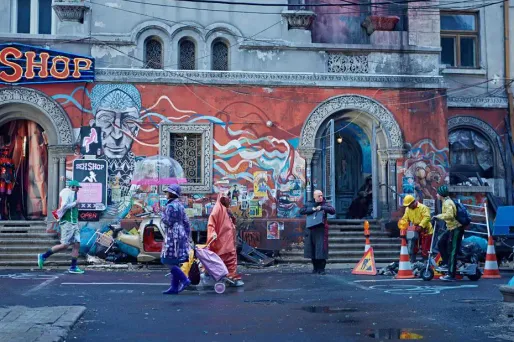 EN IMAGES - Zero Theorem : la "contre-utopie pop" de Terry Gilliam