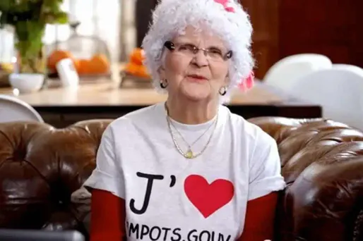 Lucienne explique comment déclarer ses impôts en ligne