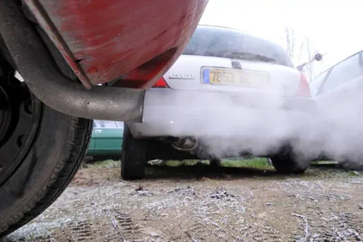 Pollution : la circulation alternée, ça marche mais...