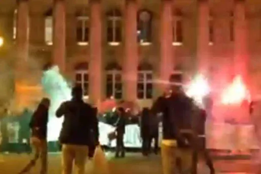 VIDÉO - Des Ultras en colère contre le PSG