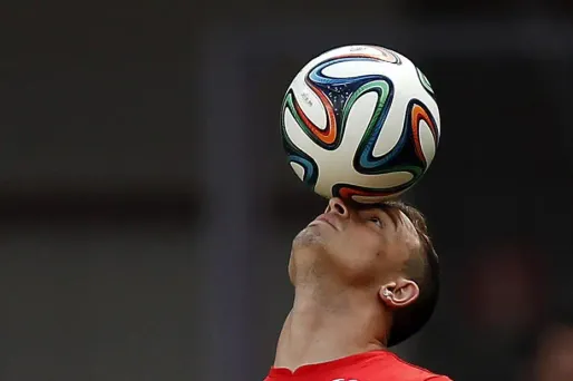 Xherdan Shaqiri, le milieu de la Suisse, joue l'équilibriste.